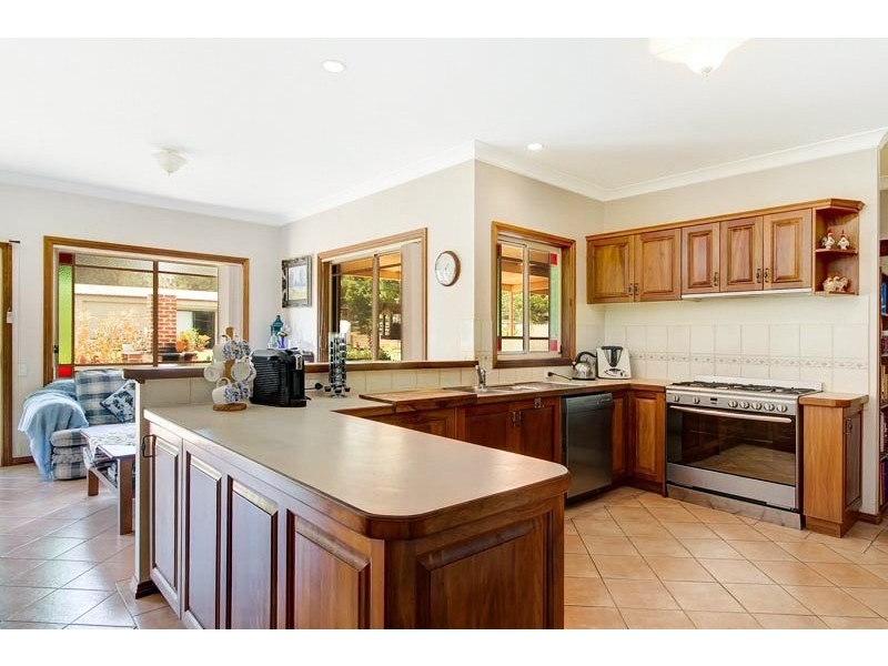 6 Trifecta Place, Kembla Grange NSW 2526