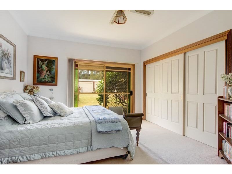6 Trifecta Place, Kembla Grange NSW 2526
