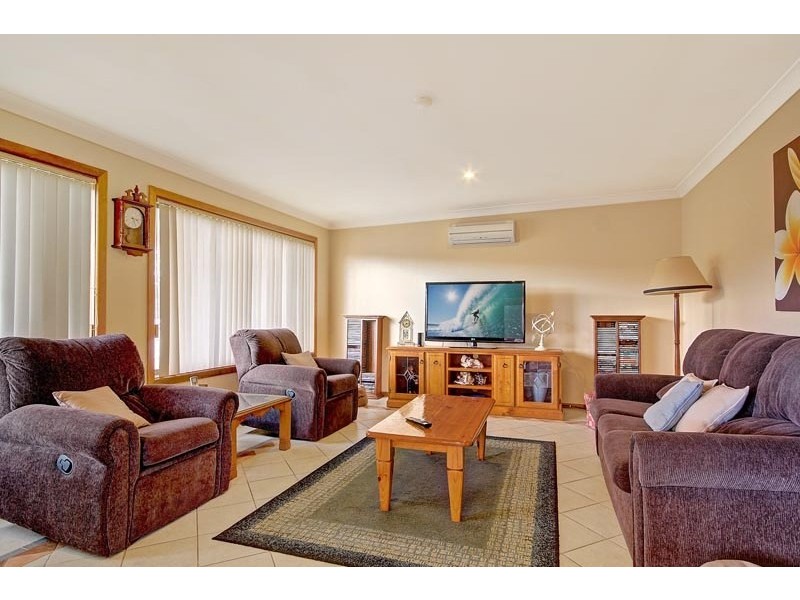 5 Kurrawa Crescent, Koonawarra NSW 2530