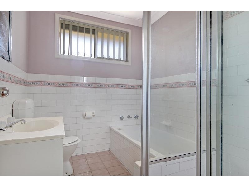 2/21 Kent Road, Dapto NSW 2530