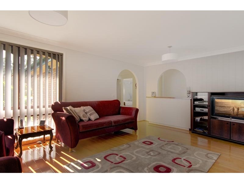 10 Manuka Avenue, Dapto NSW 2530