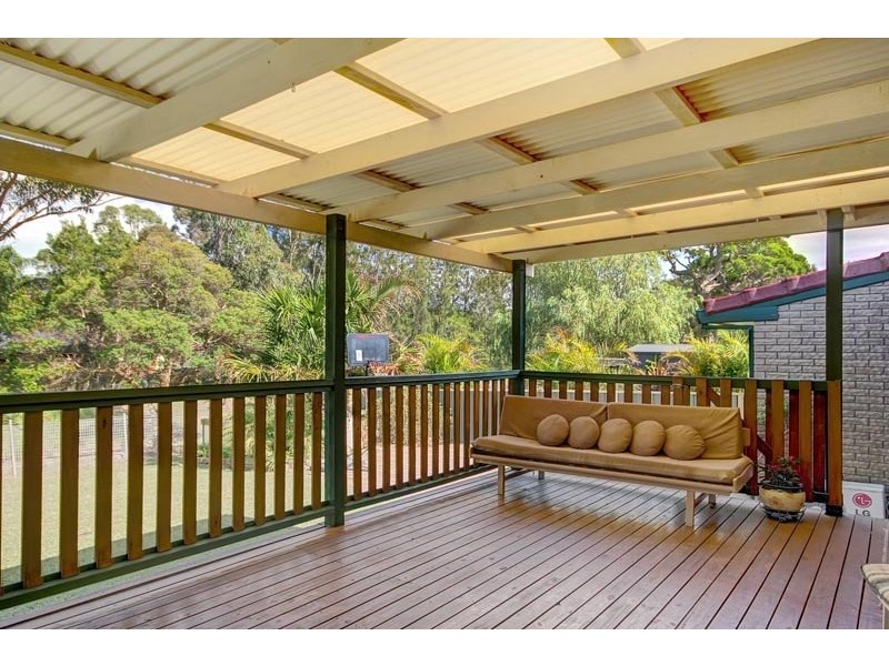 10 Manuka Avenue, Dapto NSW 2530