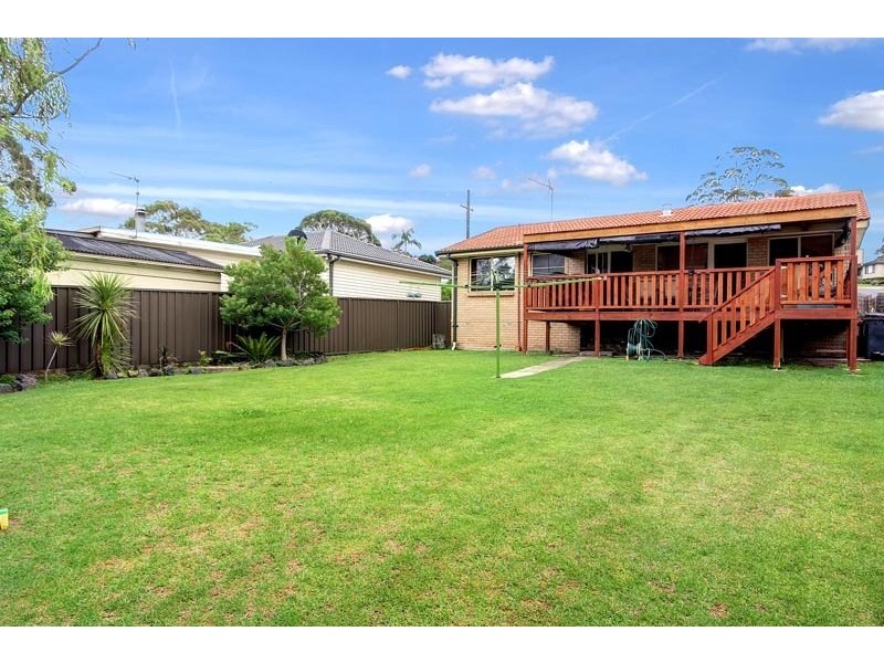 13 William Beach Road, Kanahooka NSW 2530