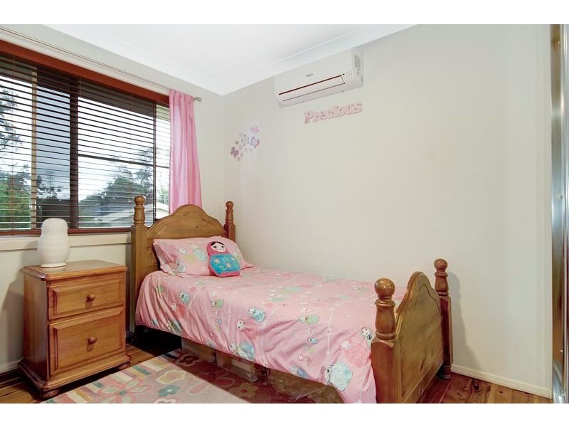 13 William Beach Road, Kanahooka NSW 2530