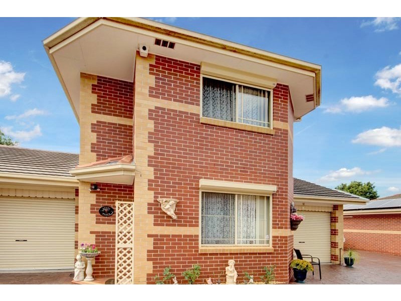 2/19 Baan Baan Street, Dapto NSW 2530