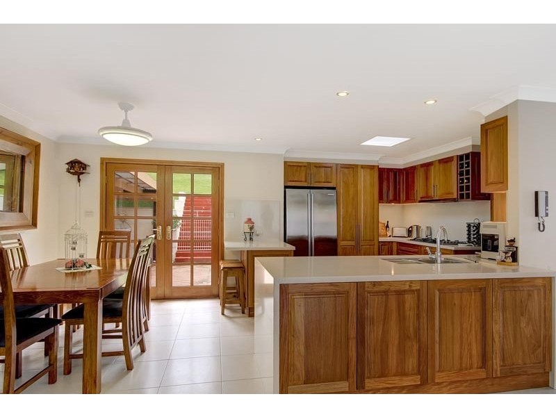 12 Sandalwood Road, Farmborough Heights NSW 2526