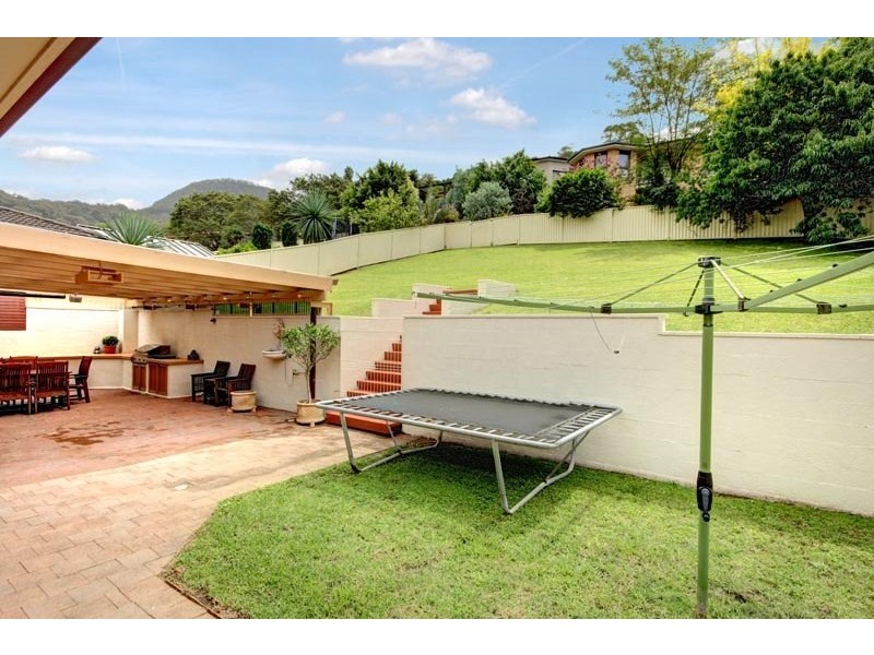 12 Sandalwood Road, Farmborough Heights NSW 2526