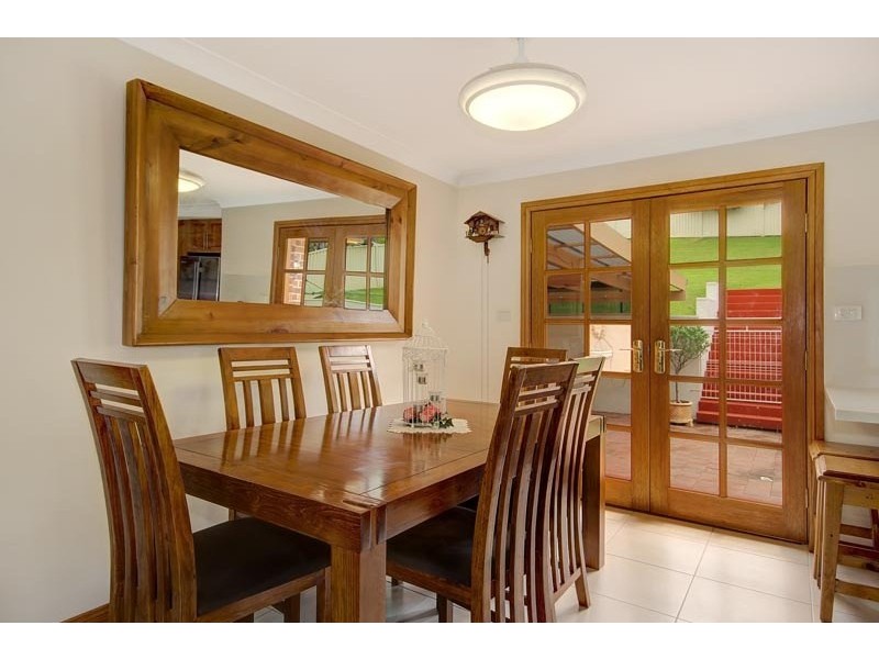 12 Sandalwood Road, Farmborough Heights NSW 2526