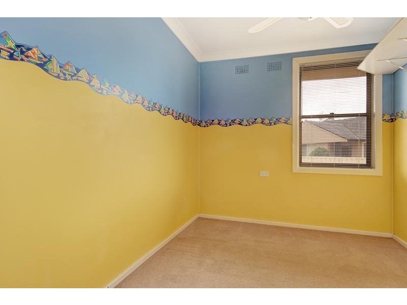 31 Eleebana Crescent, Dapto NSW 2530