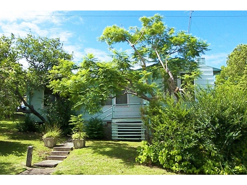 7 Armstrong Street, Dapto NSW 2530