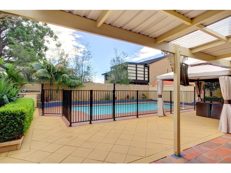 6 Carlon Crescent, Farmborough Heights NSW 2526