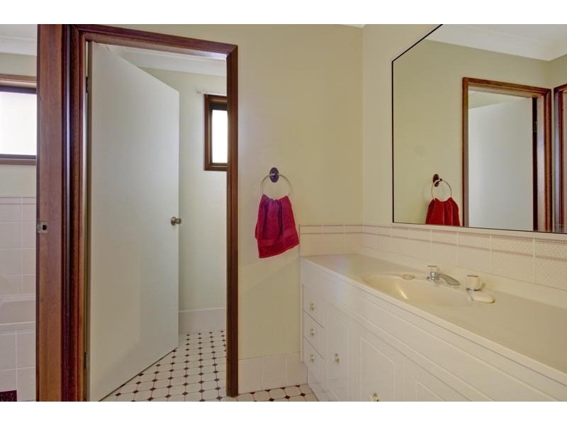 21 Thirroul Road, Kanahooka NSW 2530