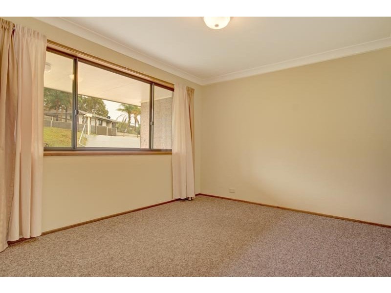 21 Thirroul Road, Kanahooka NSW 2530
