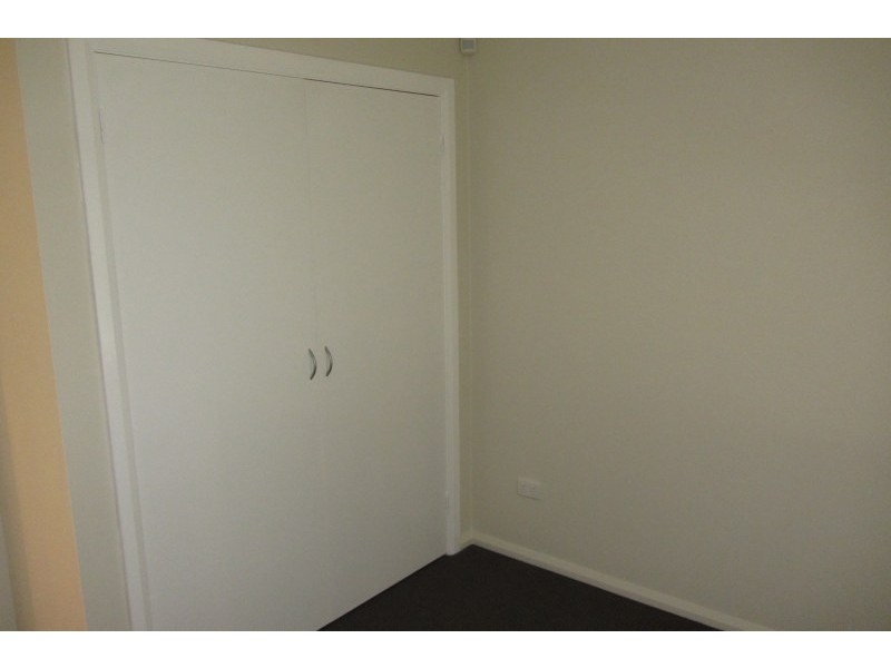 30 Lindsay Street, Unanderra NSW 2526