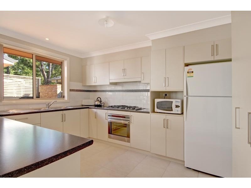 8 Spears Place, Horsley NSW 2530
