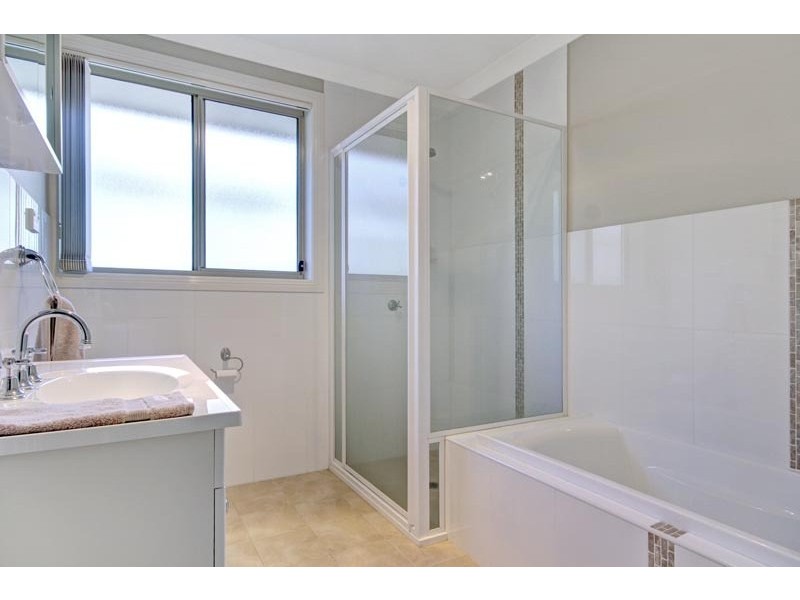 8 Spears Place, Horsley NSW 2530