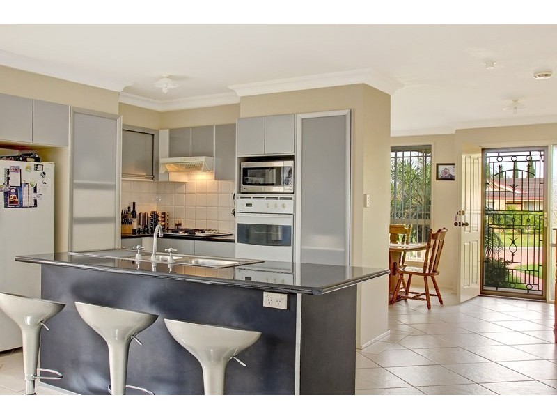 2 Appleby Close, Horsley NSW 2530