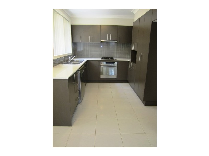 18 McLeod Place, Horsley NSW 2530