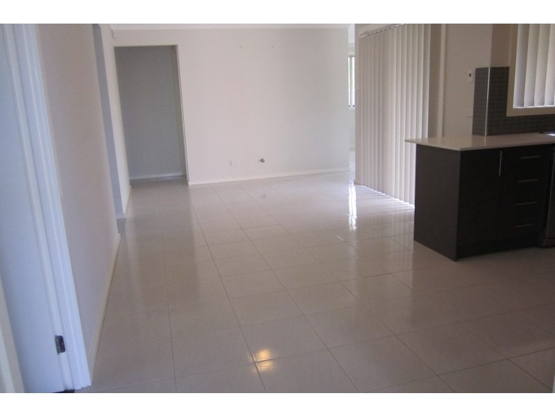 18 McLeod Place, Horsley NSW 2530