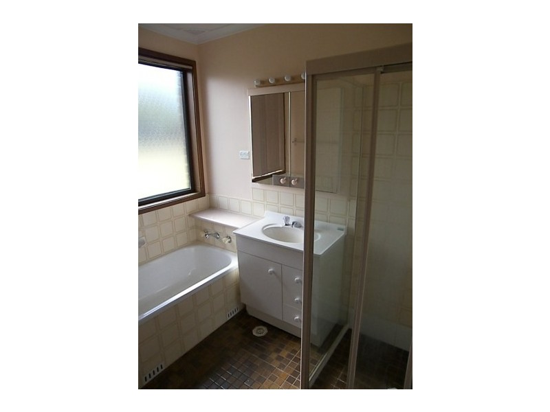 304 Farmborough Road, Farmborough Heights NSW 2526