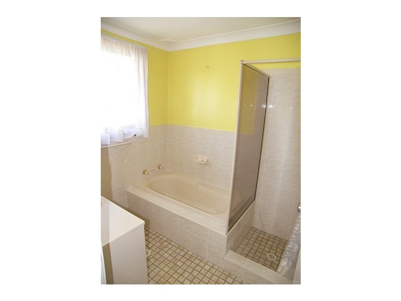 251 Kanahooka Road, Kanahooka NSW 2530