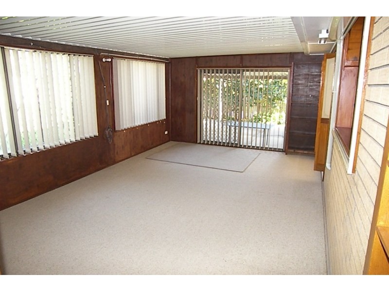 251 Kanahooka Road, Kanahooka NSW 2530