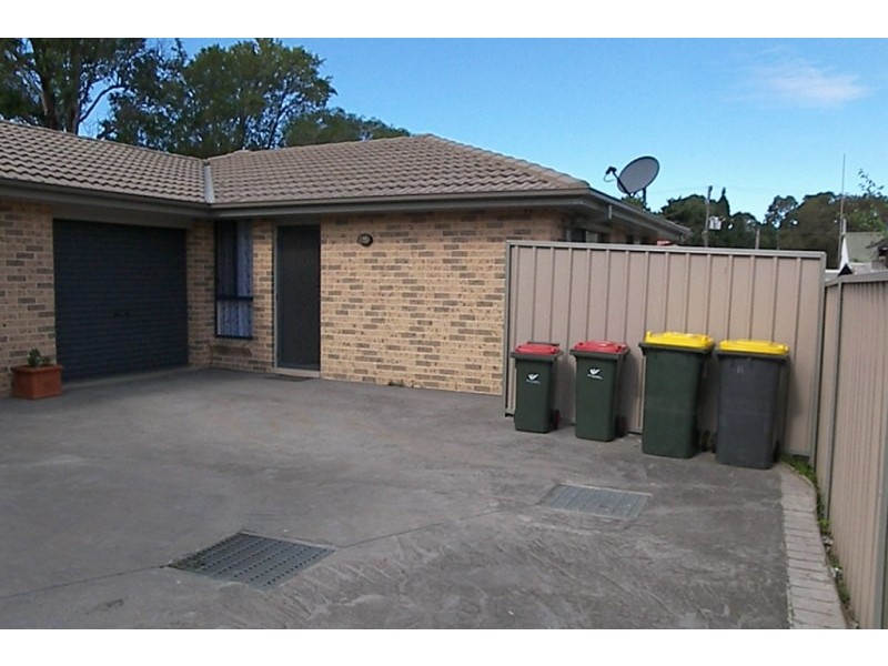 2/3 Massey Street, Berkeley NSW 2506