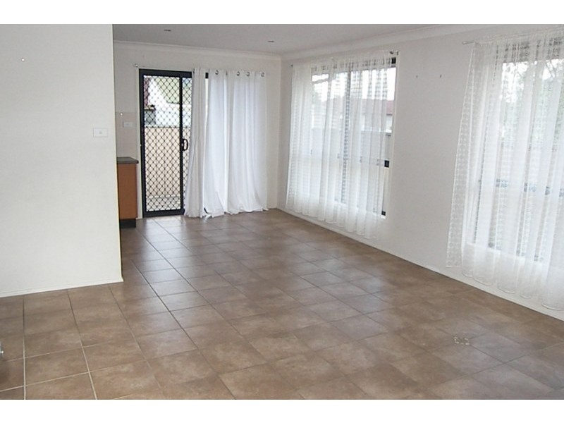 2/3 Massey Street, Berkeley NSW 2506