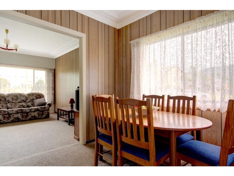 64 Tarrawanna Road, Corrimal NSW 2518