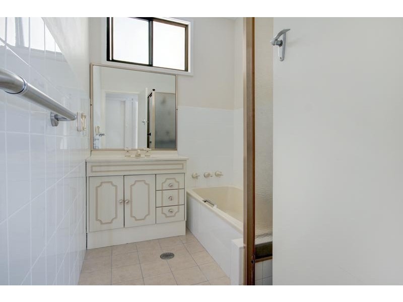 64 Tarrawanna Road, Corrimal NSW 2518