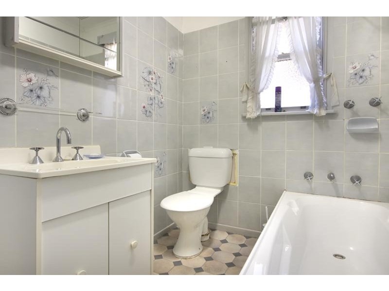 5 Inala Avenue, Koonawarra NSW 2530