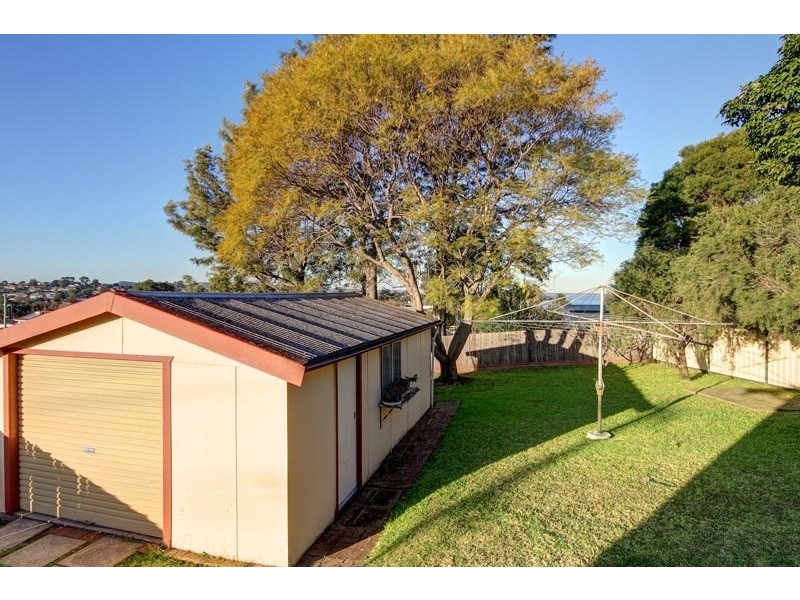 5 Inala Avenue, Koonawarra NSW 2530