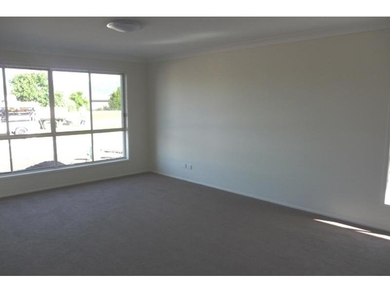 5 Greenpark Lane, Haywards Bay NSW 2530