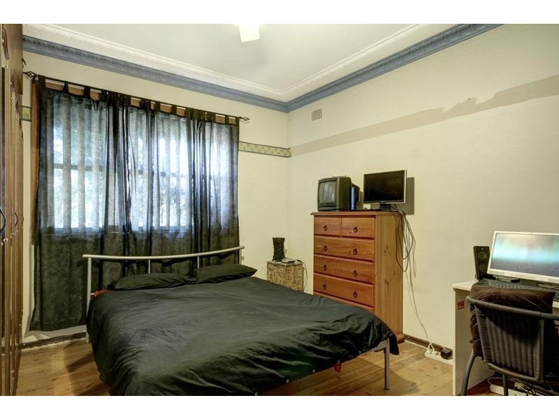 20 Oxford Road, Dapto NSW 2530