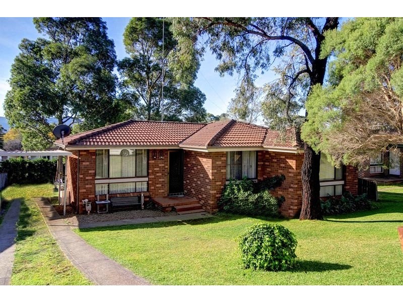 5 Turnbull Crescent, Dapto NSW 2530