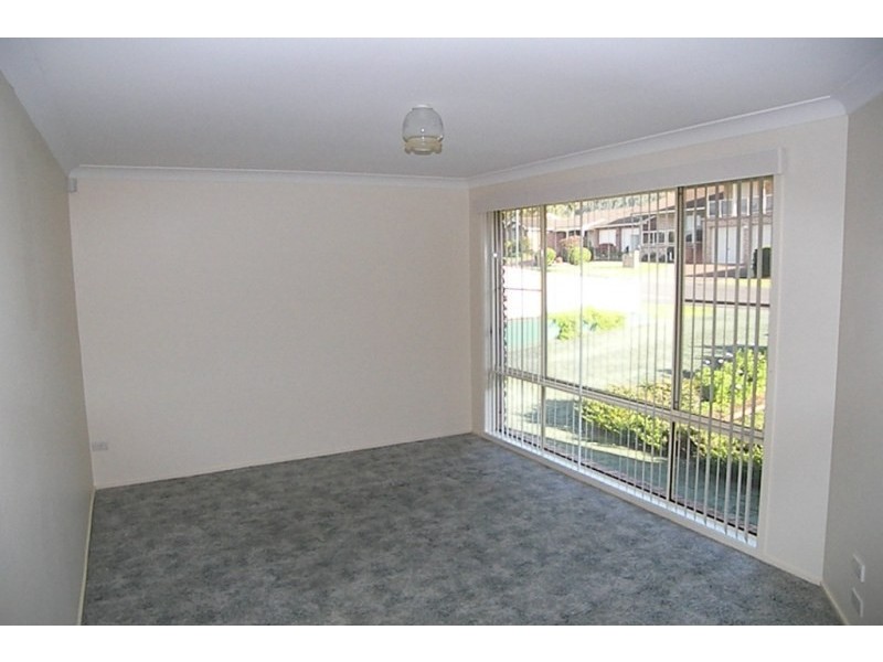 12 Franklin Place, Albion Park NSW 2527