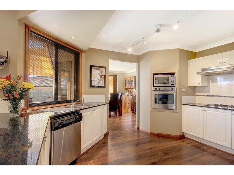 30 Chinchilla Way, Albion Park NSW 2527