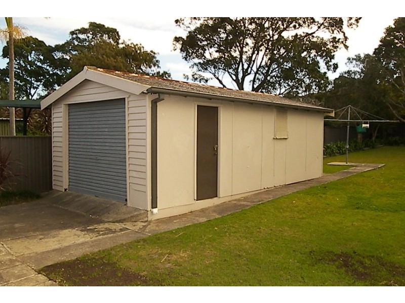 18 Palmer Avenue, Kanahooka NSW 2530