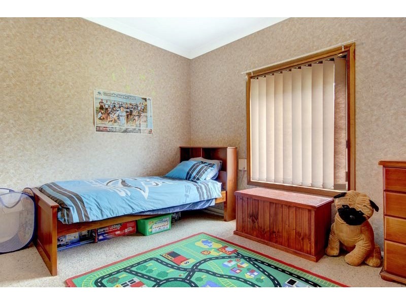 15 Kapooka Avenue, Dapto NSW 2530