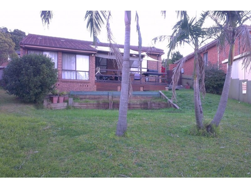 32 Hopman Crescent, Berkeley NSW 2506