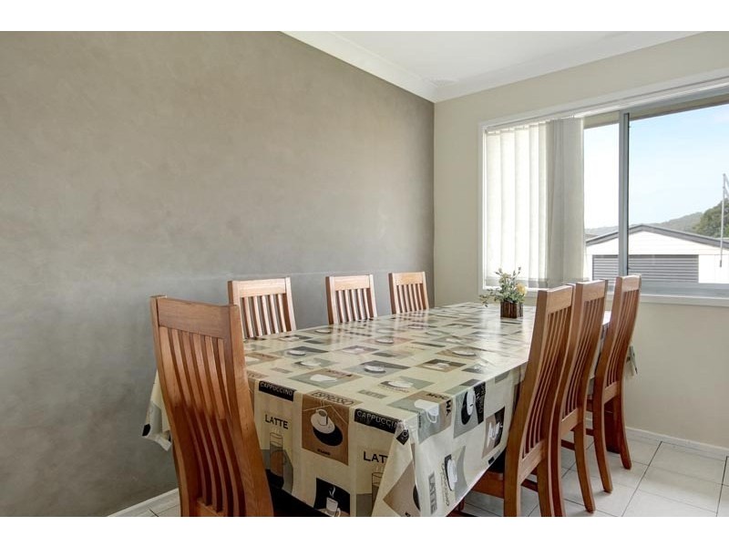 17 Tongarra Road, Albion Park Rail NSW 2527