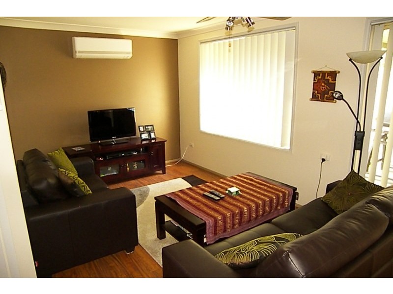 2/13-15 Osborne Street, Dapto NSW 2530