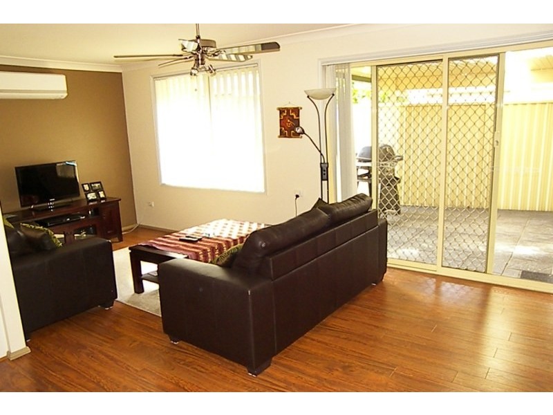 2/13-15 Osborne Street, Dapto NSW 2530