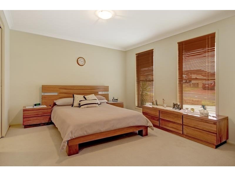 8 Kariewood Circuit, Horsley NSW 2530