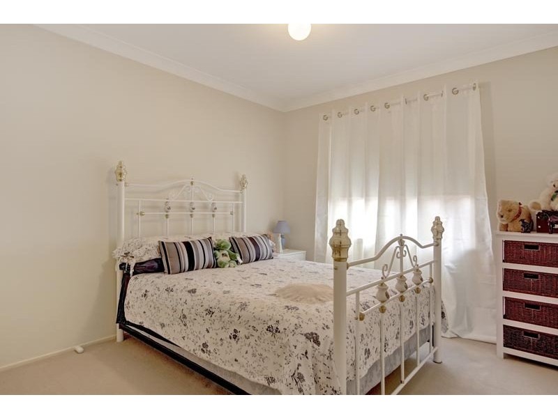 8 Kariewood Circuit, Horsley NSW 2530