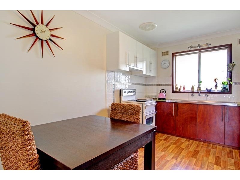 2/5 Brolga Street, Kanahooka NSW 2530