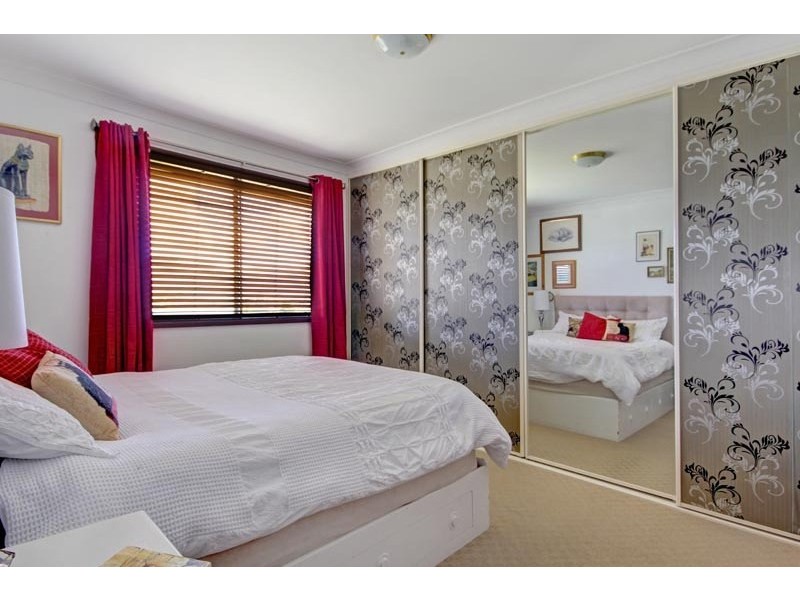 2/5 Brolga Street, Kanahooka NSW 2530