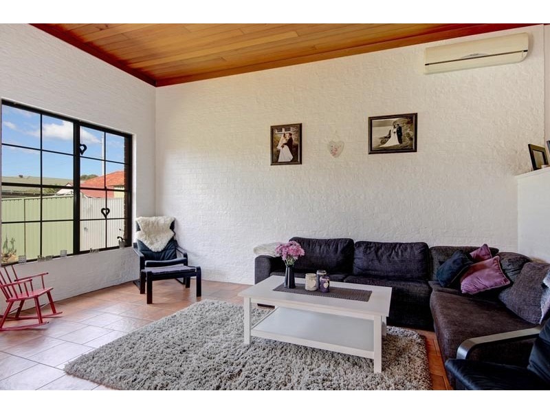7 Pringle Road, Fairy Meadow NSW 2519