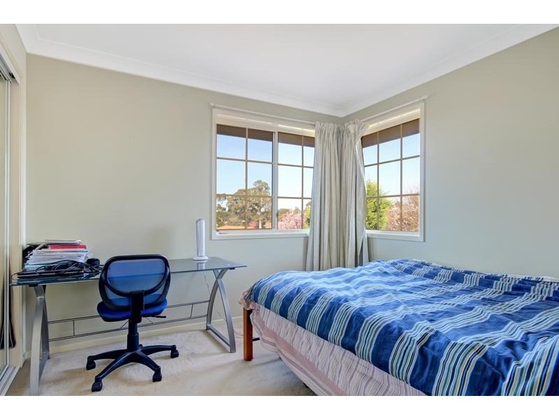 8 Robins Creek Drive, Horsley NSW 2530