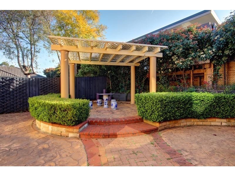 8 Robins Creek Drive, Horsley NSW 2530